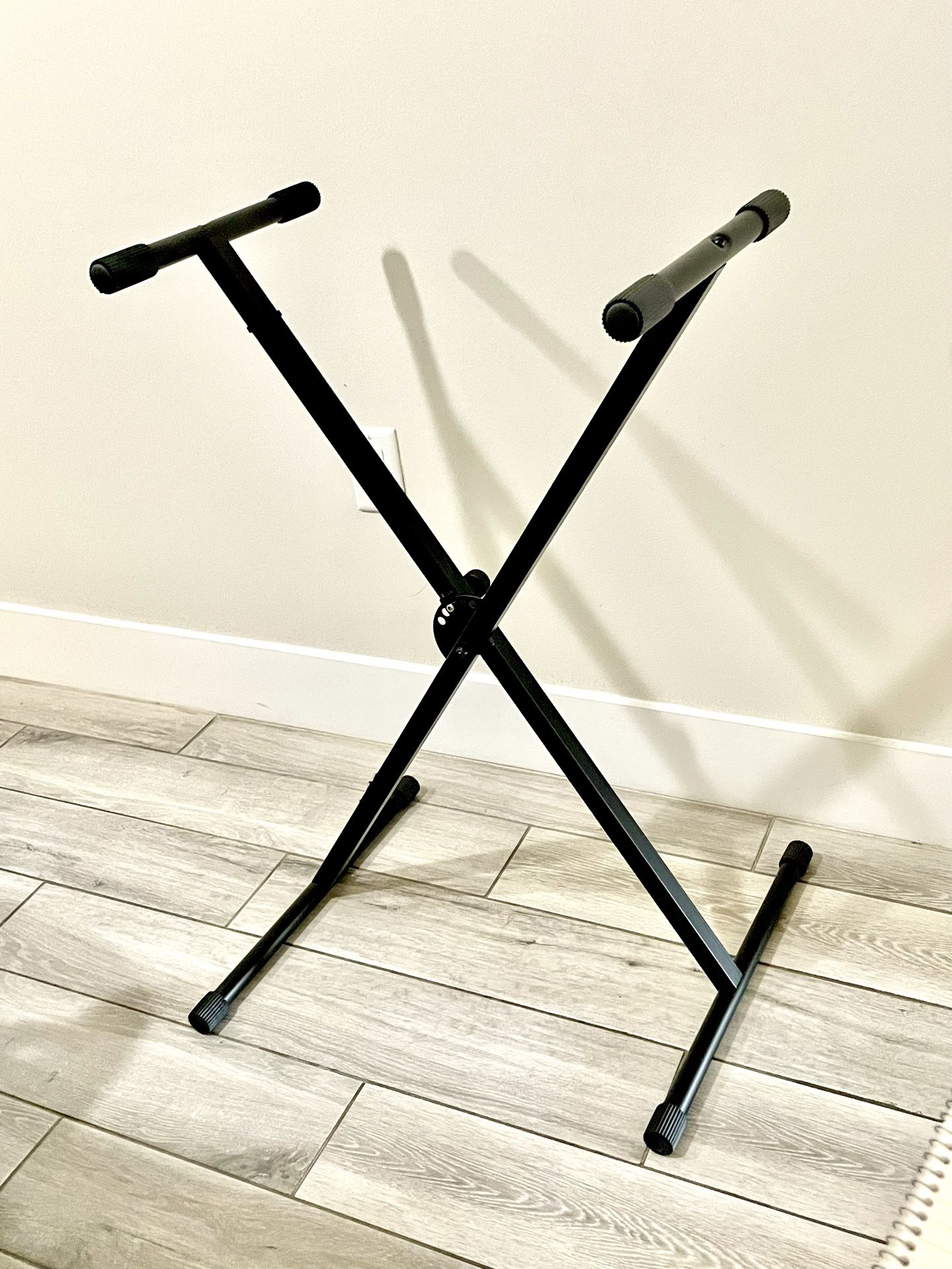 Piano Onstage Single x Keyboard Stand With Height Adjustment Knob for