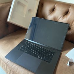 16 -Inch MacBook Pro With Apple M3 Max Chip 