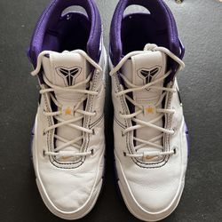 Nike Air Zoom Kobe 1 Protro 81