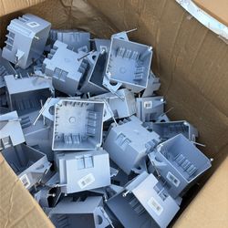 Electrical  32 CU IN 4 Square with nails