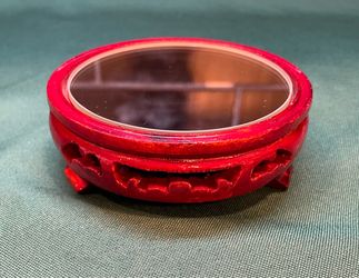 Vintage red lacquered and mirrored small wooden pedestal stand with carving