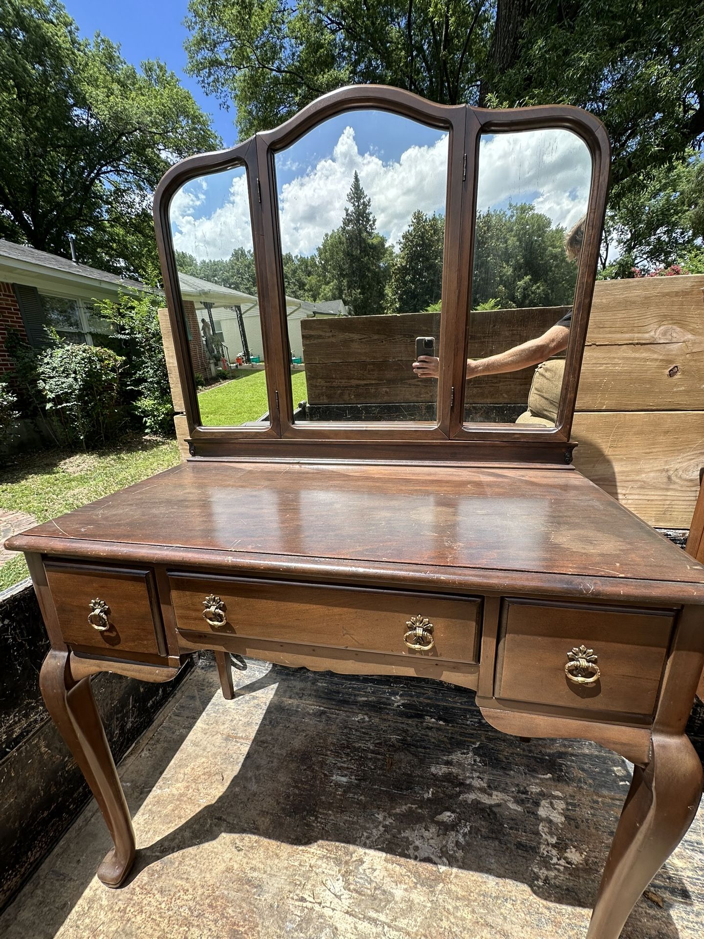 Antique Bedroom Vanity
