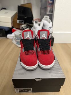 Jordan 4 toro bravo size 7 men’s