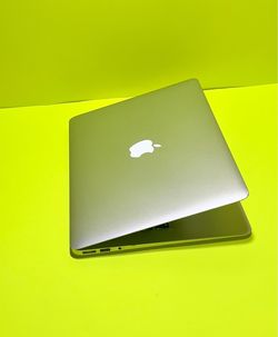 Apple MacBook Air 13” i5/8GB/256GB SSD $180