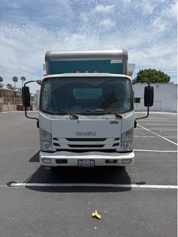 2021 Isuzu NPR hd Commercial Truck
