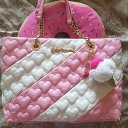 Betsey Johnson Split Decision Quilted Pink and White Purse