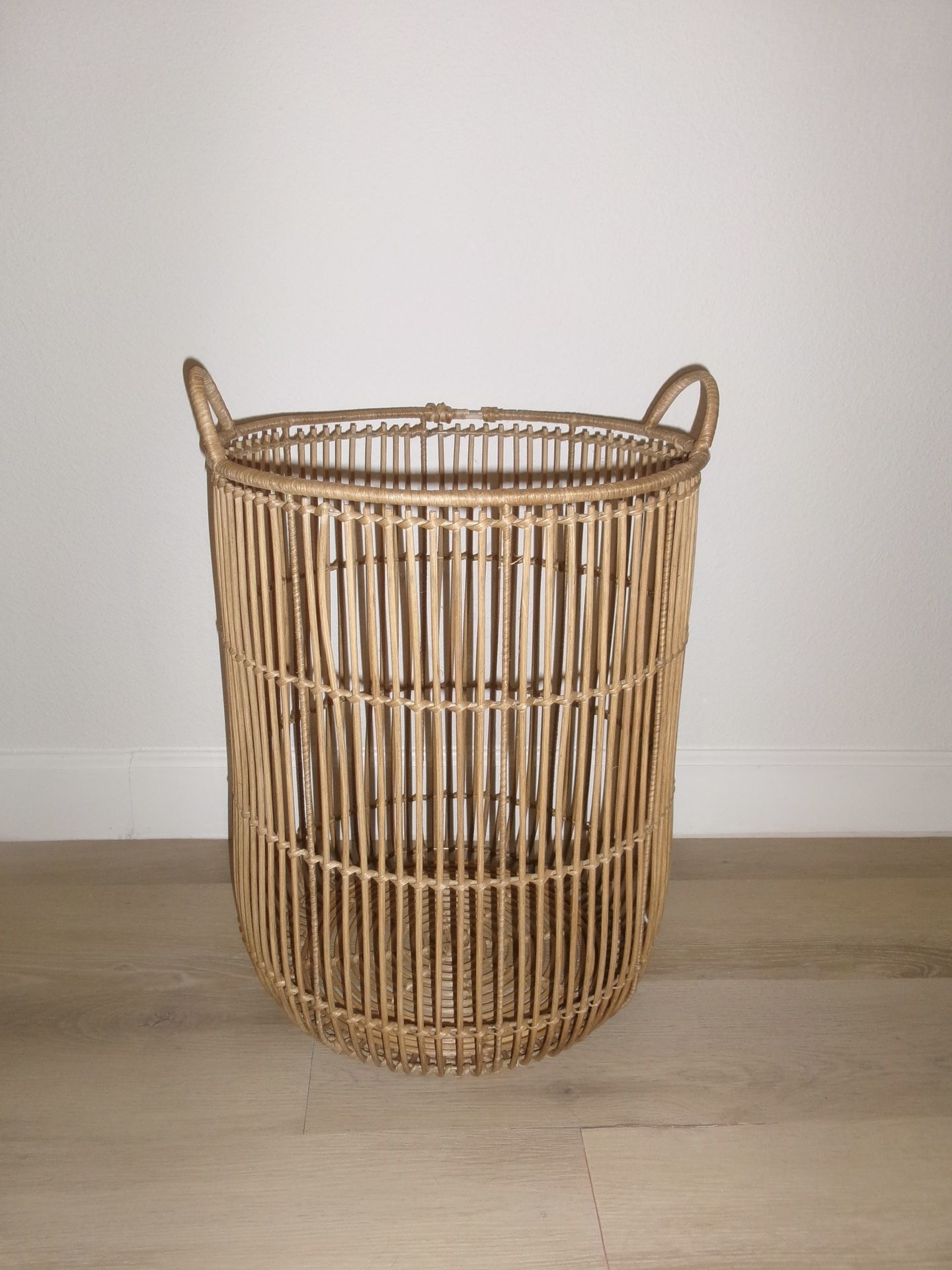 Wicker basket