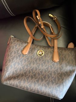 Michael Kors MK Signature Tote Bag