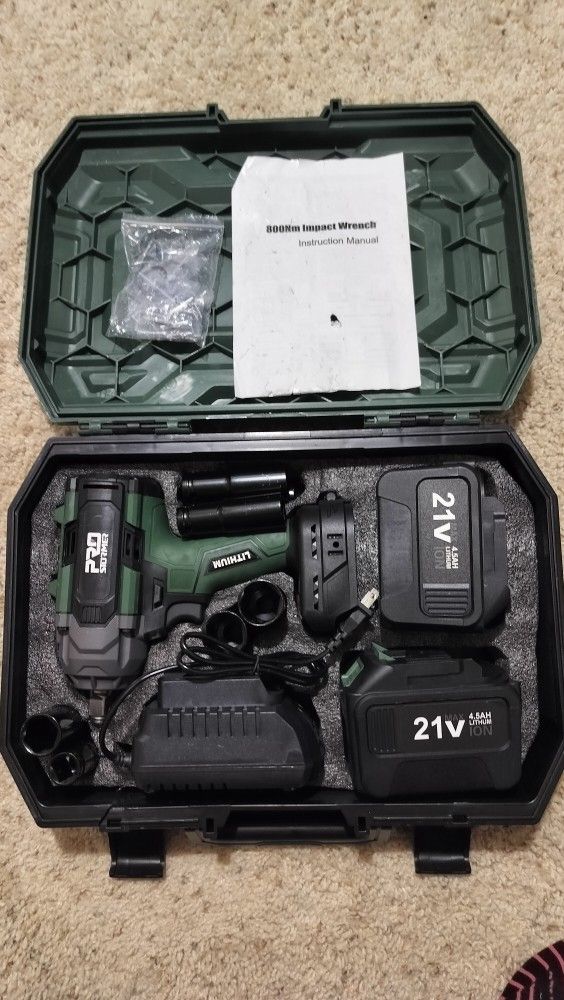 PROSTOMER 800Nm Impact Wrench with 7 impact sockets and two LITHIUM ION batteries/see discription 👍