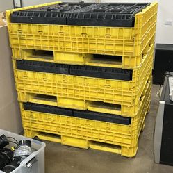 Collapsible Stackable Pallet Style Containers