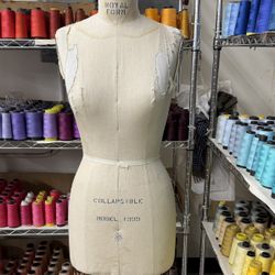 Mannequin Size 8