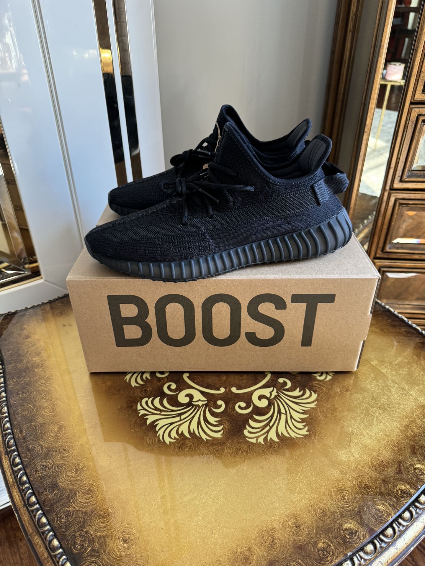 Yeezy Boost 350 V2 Onyx