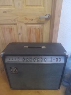 Ampeg VT 22