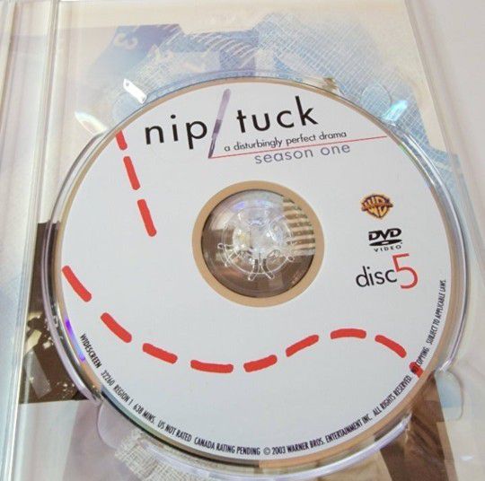 Nip Tuck/ The Complete FIRST Season/DVD's