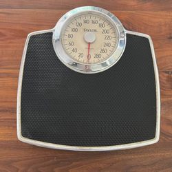 Vintage Taylor Analog Bathroom Scale Professional 300 LB