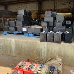 GOLF CART BATTERY BOAT FOUR WHEELER 6 VOLTS 8 VOLTS 12 VOLTS 