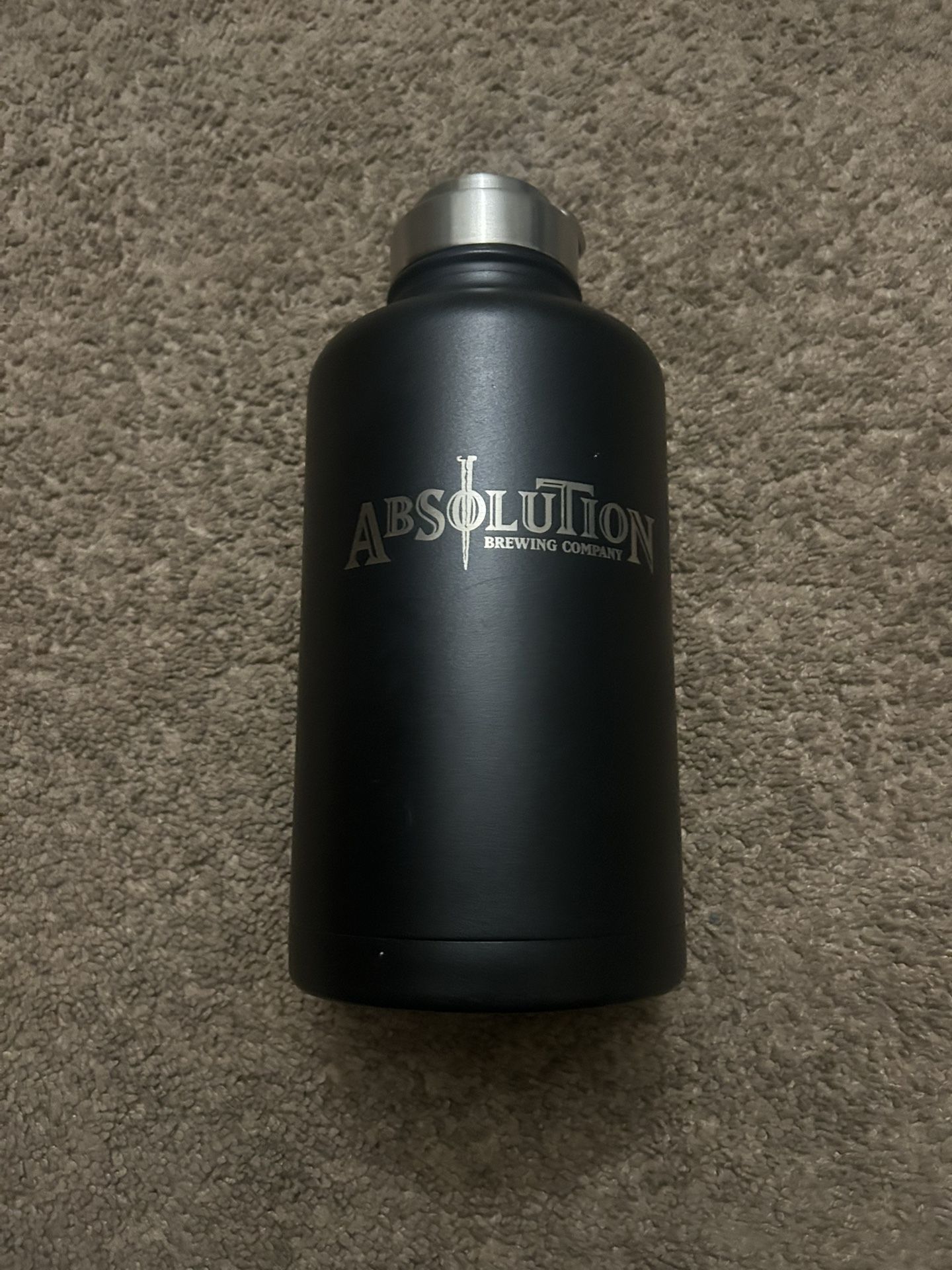 Stainless steel Vacuum insulated 64 Oz Bottle