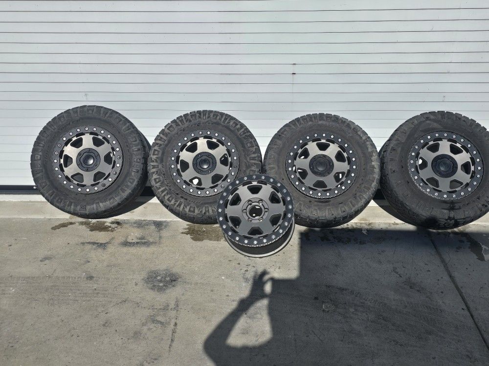 Sprinter Wheels Mandrus Forscher Matte Gunmetal With Black Lip 17x8