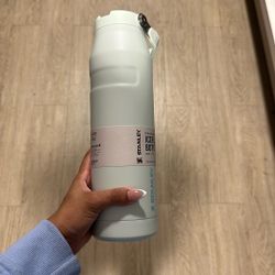 Stanley Iceflow Bottle