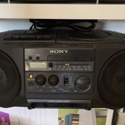 Sony CFD-V30 CD Radio Cassette Recorder