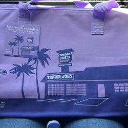 Trader Joes Isulated Bag 