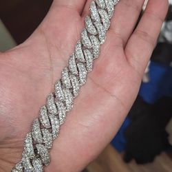 Iced Out Cuban Bracelet 18mm