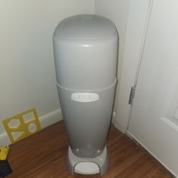 Diaper Genie 