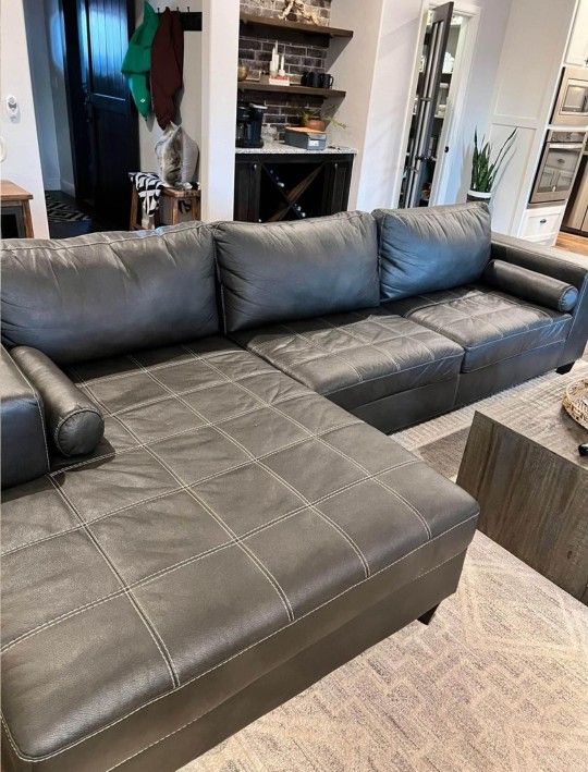 Nokomis store charcoal sectional