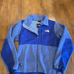 Women’s north face fleece zipper jacket shipping available