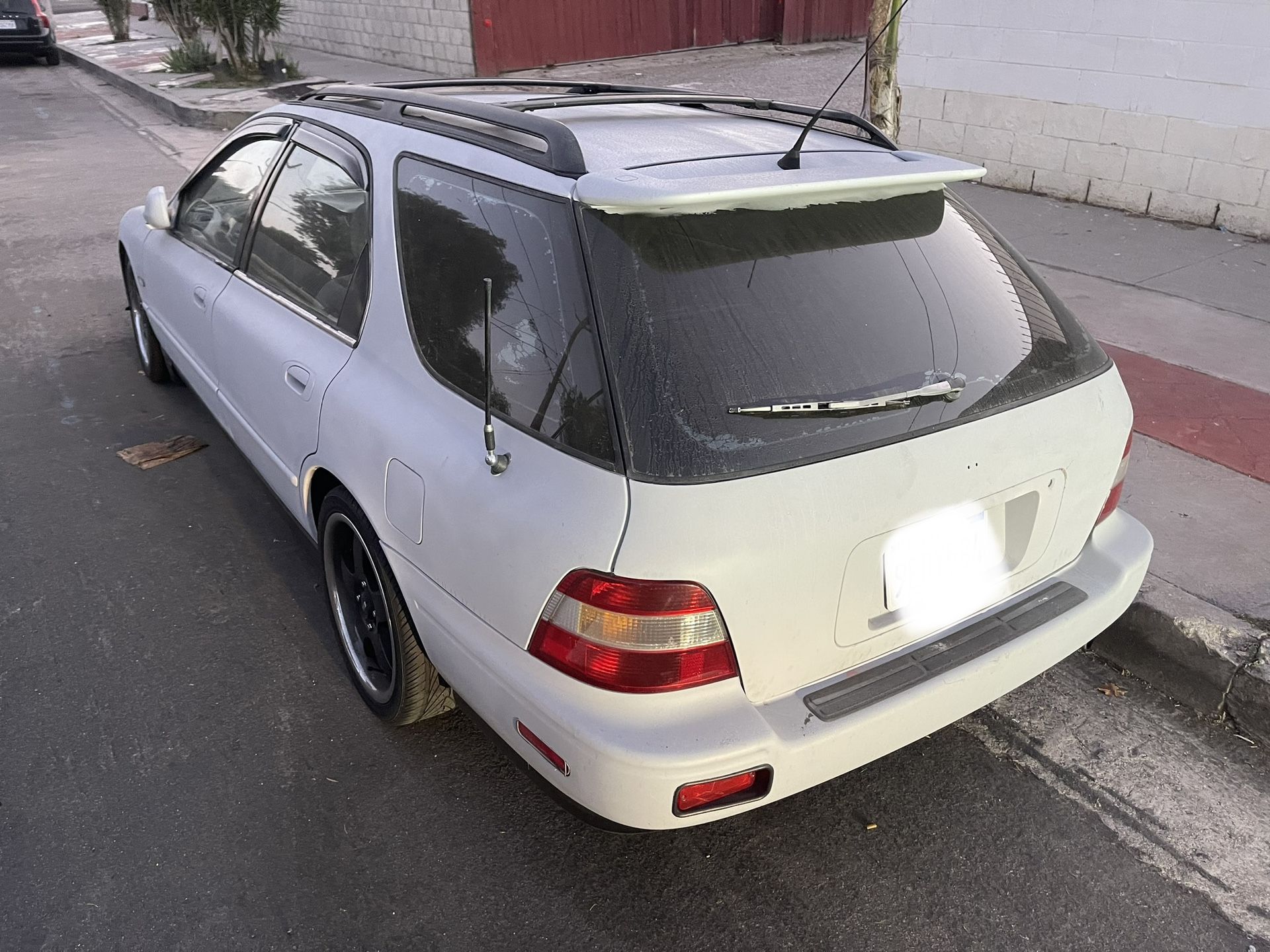94-97 Honda Accord Wagon Spoiler Parts