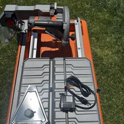 RIDGID 9-Amp 7 in. Blade Corded Wet Tile Saw with Stand