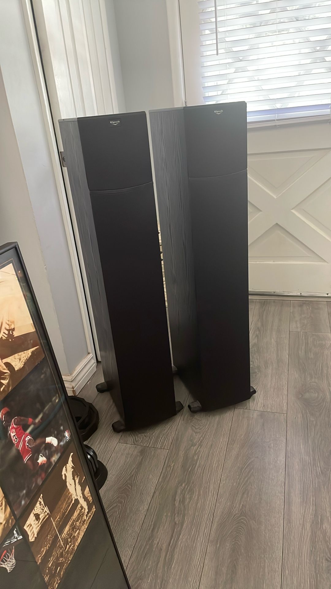 Klipsch Floor Speakers In Excellent Condition $200 For Both Pick Up In Glendale Hts.