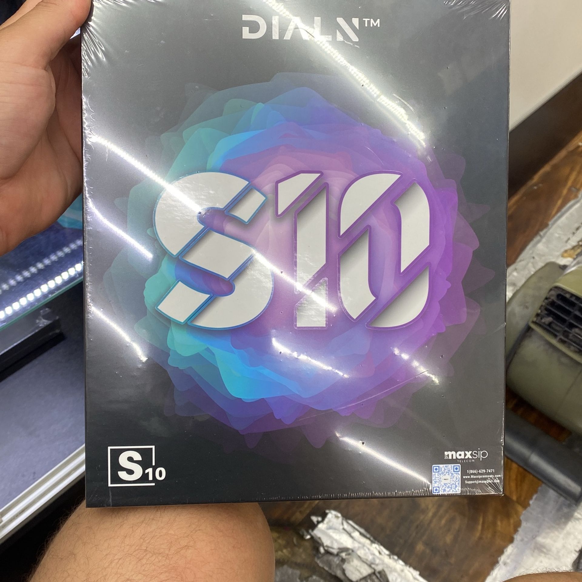 Dialn S10 Tablet Wi-Fi / Cellular
