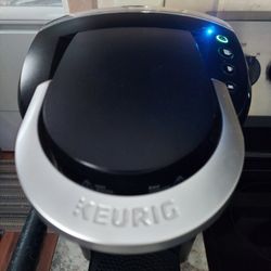 Kuerig K-Compact Single Serve Coffee Maker 