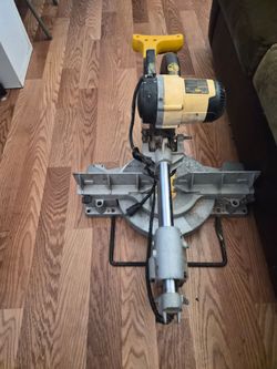 Molding cat machine