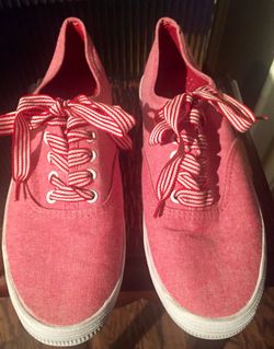 Red City Sneaks Tennis Shoes Size 8 M