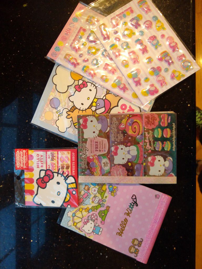 Hello Kitty Stationery Set