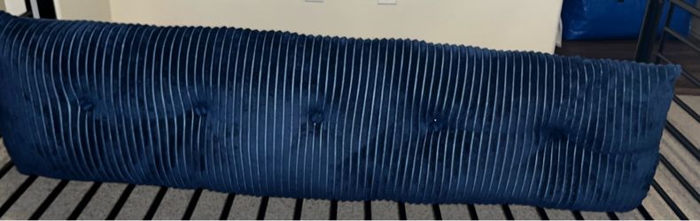Large headboard Pillow with 2 side pockets $40 OBO