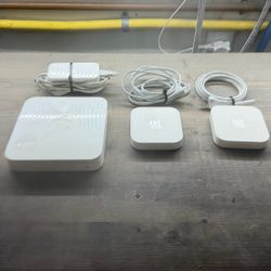 AirPort Express A1932(x2) & Apple AirPort Extreme