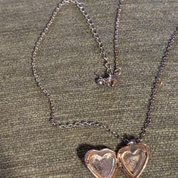 Pendent With Heart Silver Nackless And Tops