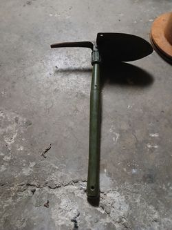 1952 Pick Ax Shovel