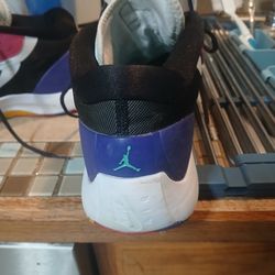 Air jordan mens sneakers