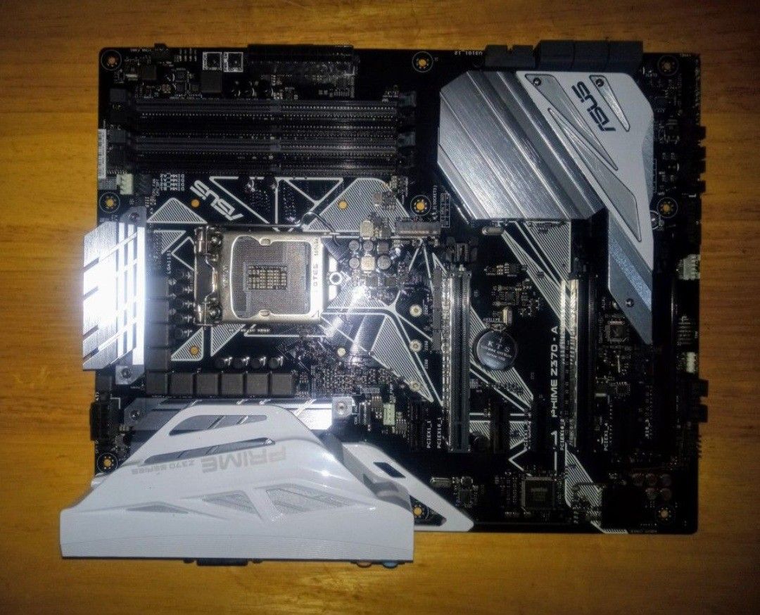 ASUS Prime Z370-A Motherboard + i7 8700K 3.70 GHZ CPU + Kraken X61 AIO Cooler