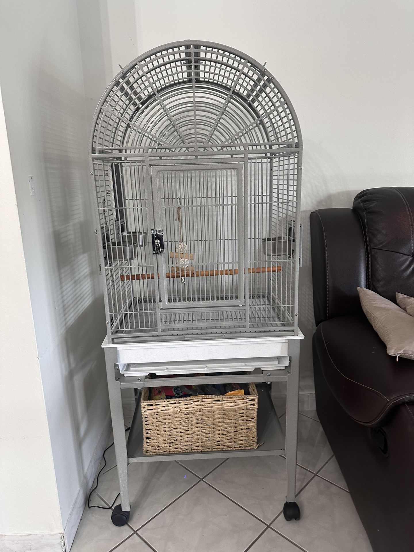 Bird Cage With Accessories 