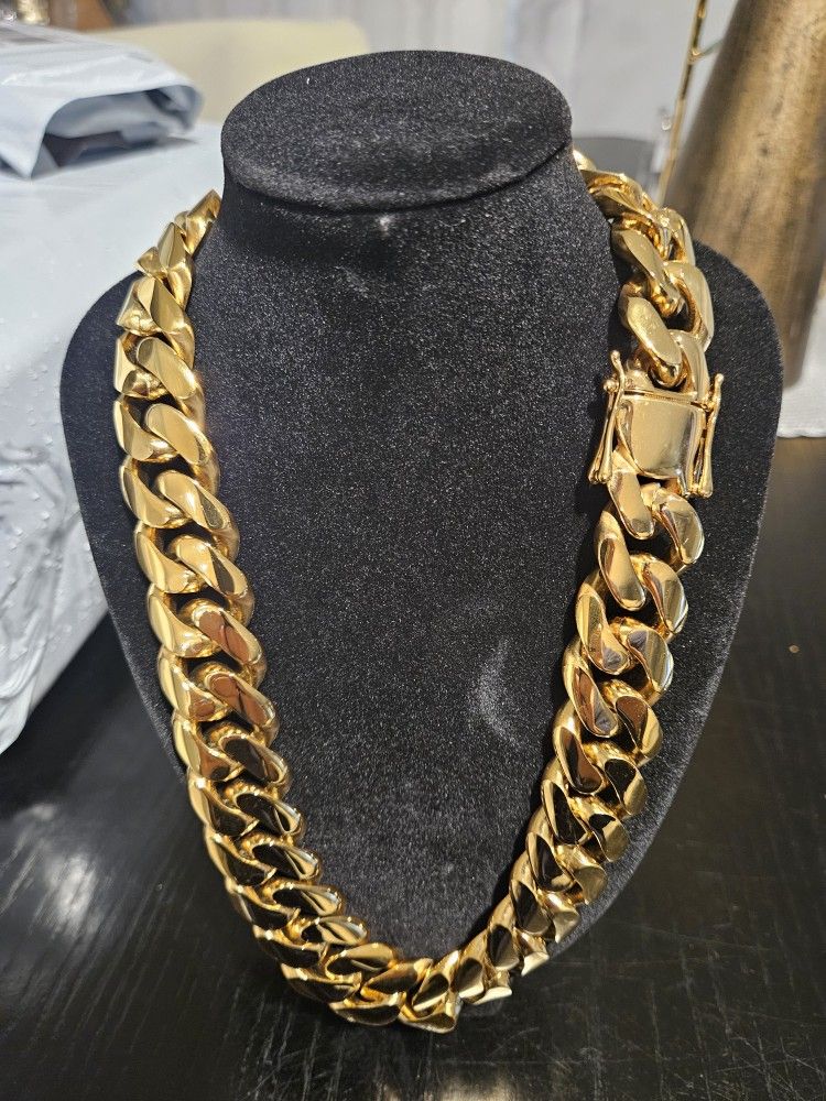 14 K Gold Plated 22mm 20 Inch Necklace