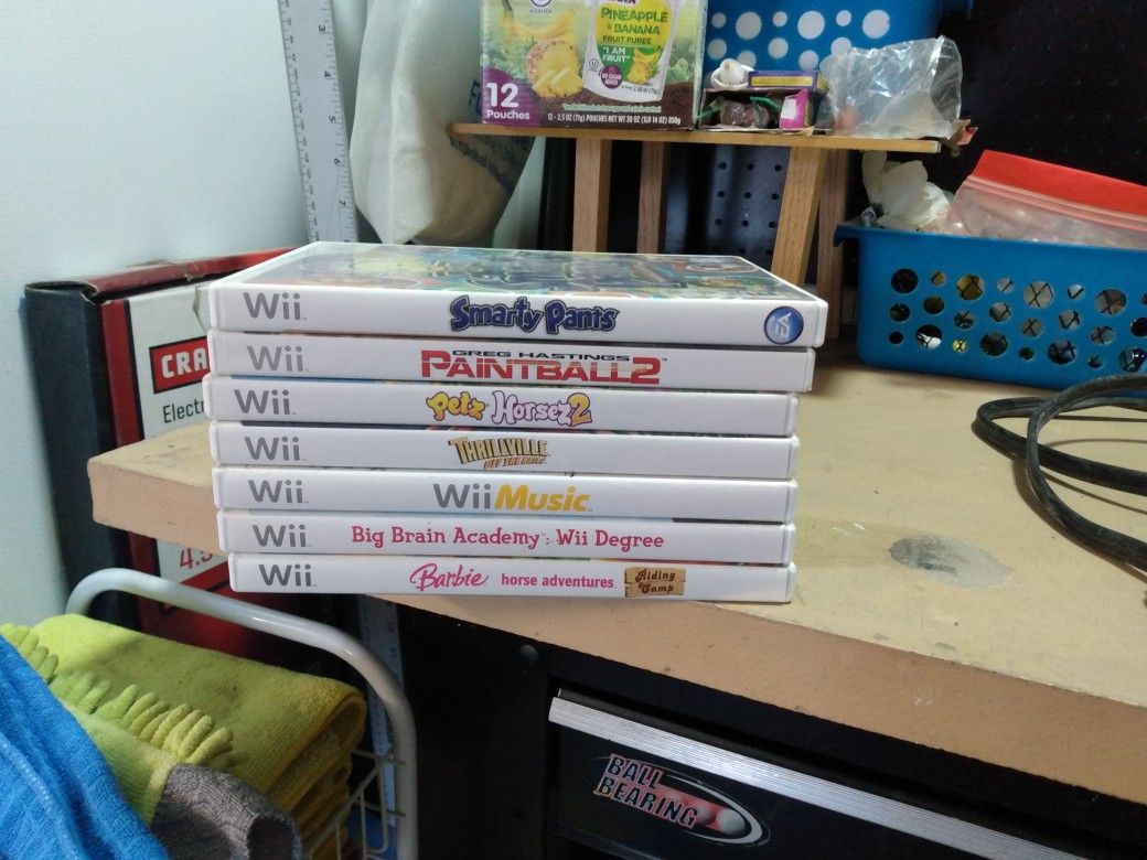 Wii Games CDs Bundle... 7... Almost New for Sale in Tracy, CA OfferUp