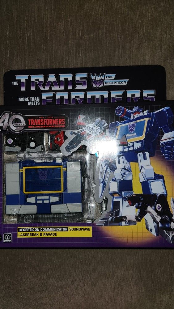 Transformers G1 Soundwave With Laserbeak And Ravage