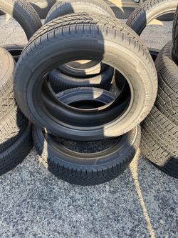 2 llantas 275/55r20 dela BRIDGESTONE 95% de vida por $240