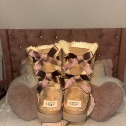 Bailey Double Bow II Ugg Boots Size 6w