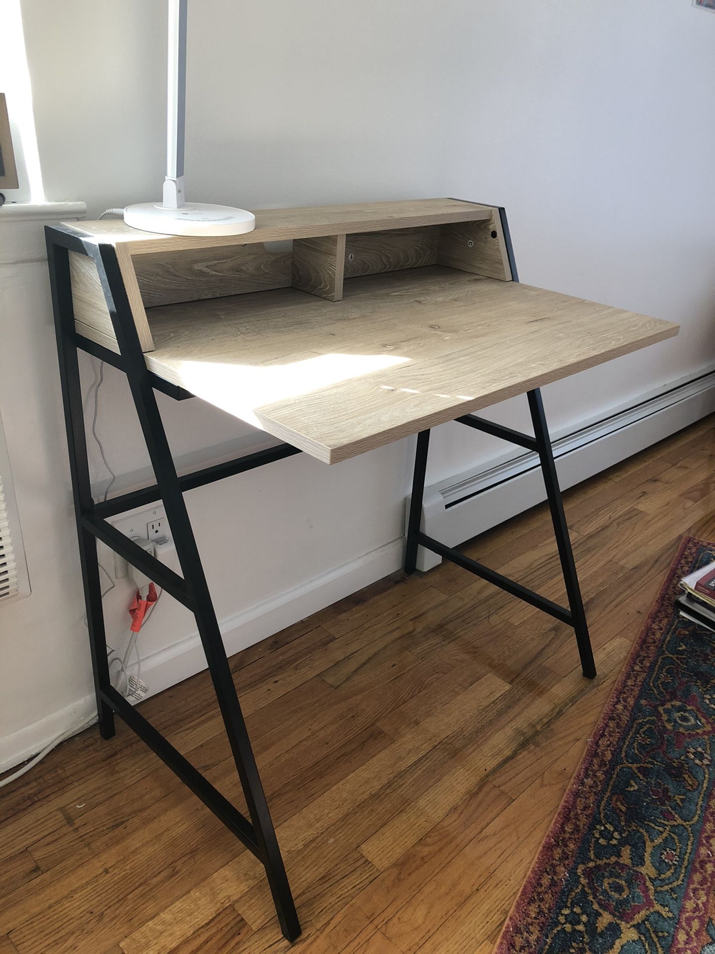 Simple Desk